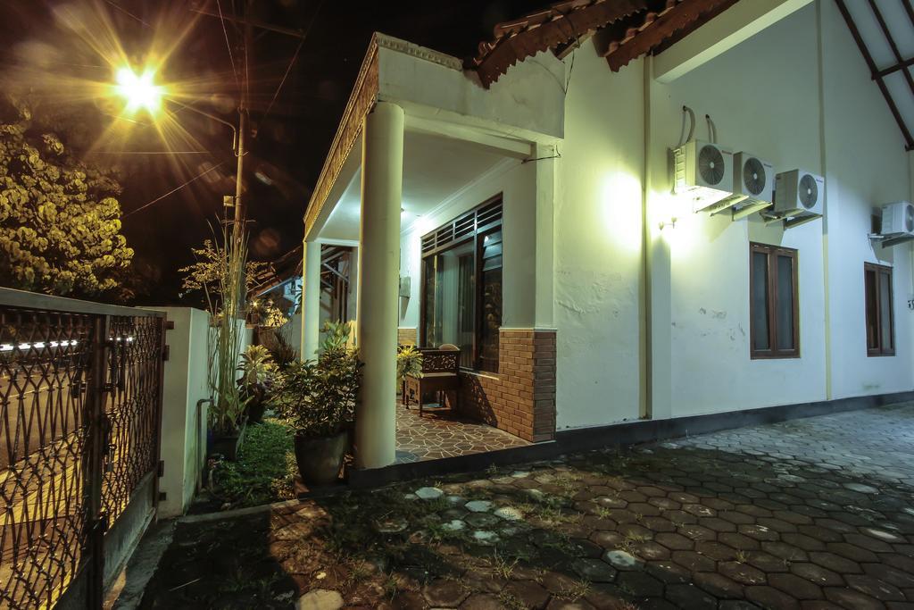 Griya Langen Guesthouse Yogyakarta Exteriér fotografie